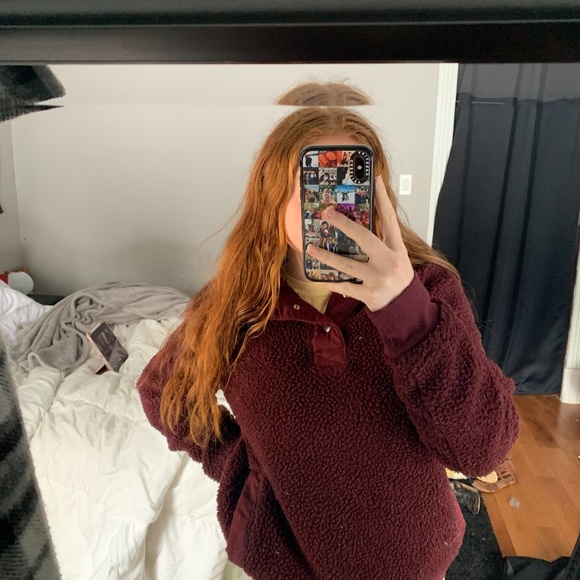 Sherpa Old Navy 1/4 button up - Picture 3 of 3